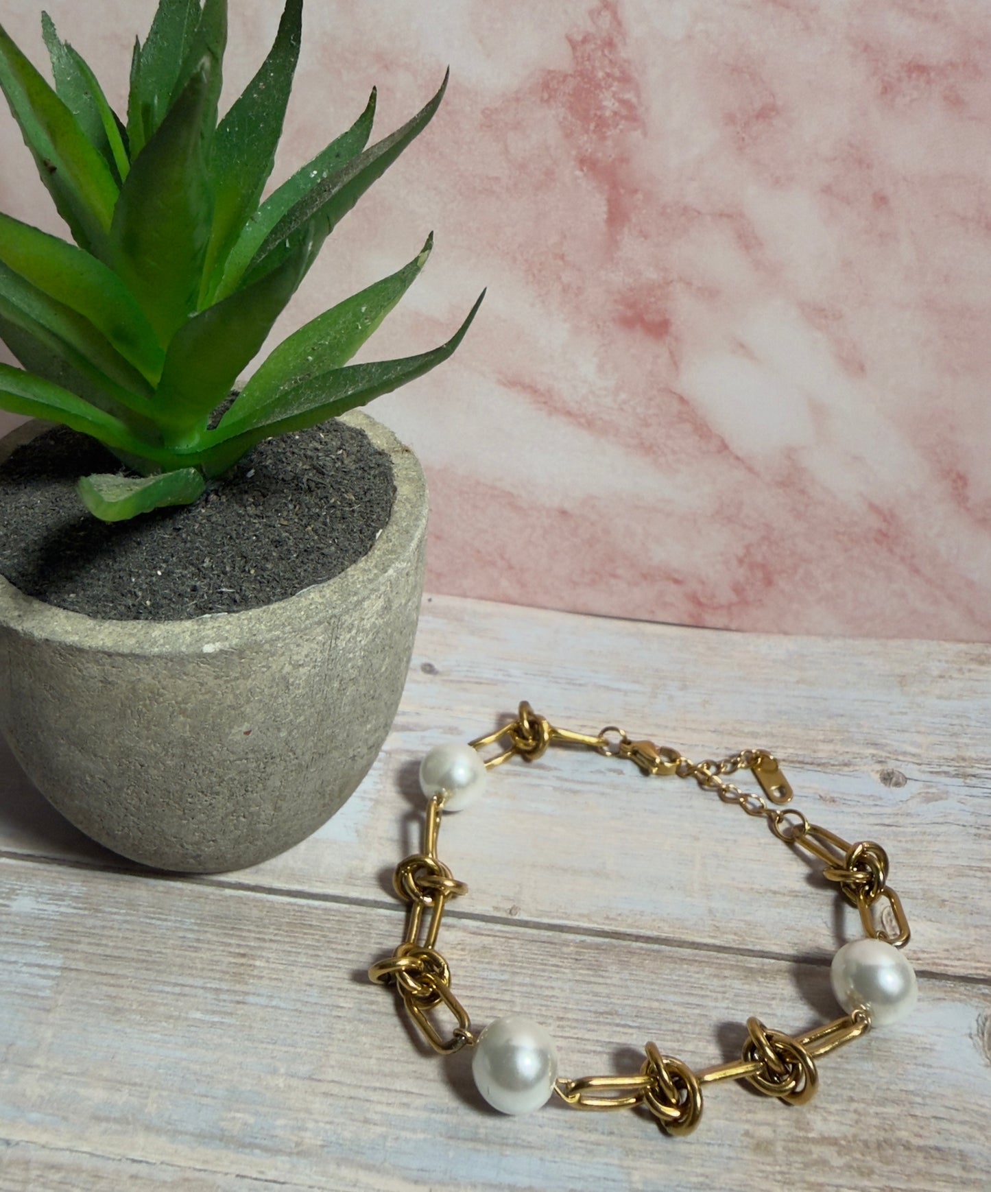 Aurora Pearl Bracelet